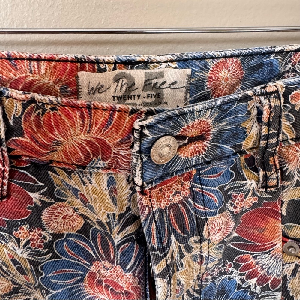RARE We The Free Floral Patterned Wide Leg Jeans - Picture 5 of 7